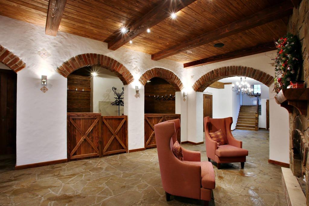 Shpatser Hotel Brjuhovicsi Kültér fotó