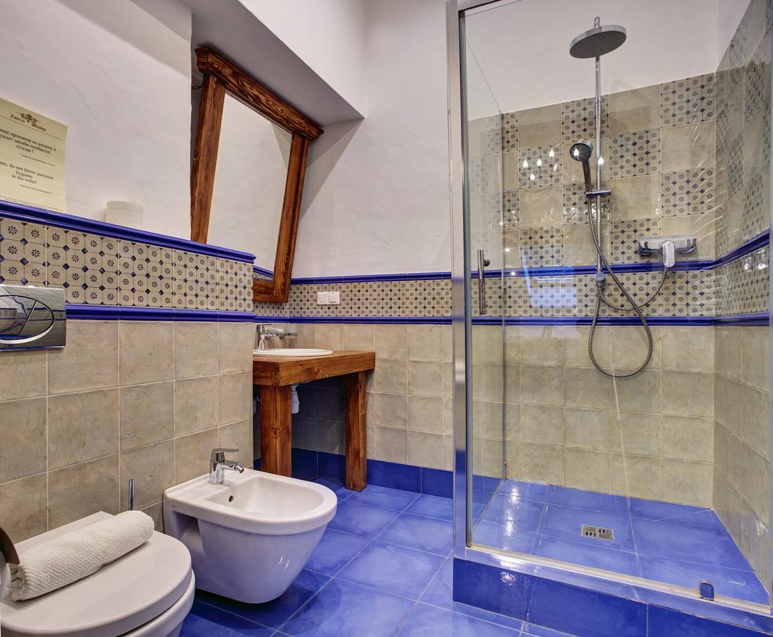 Shpatser Hotel Brjuhovicsi Kültér fotó