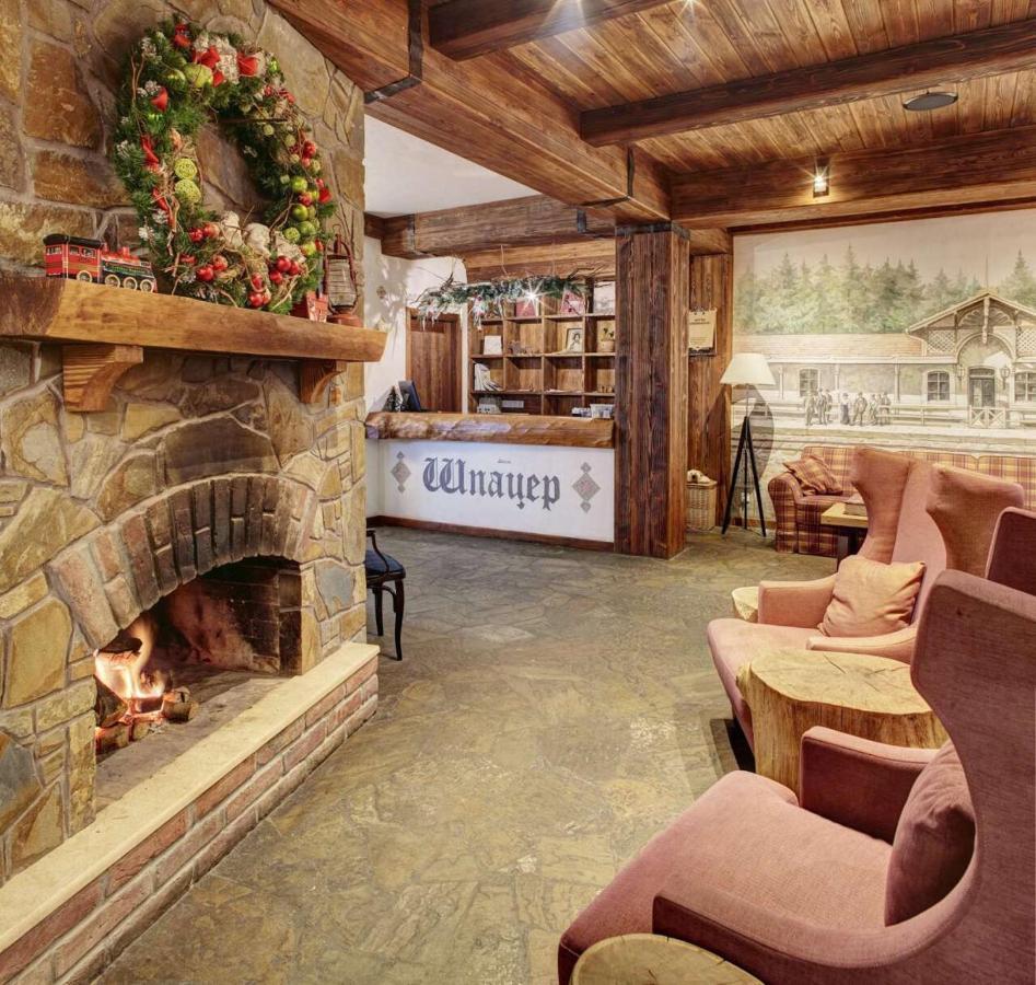 Shpatser Hotel Brjuhovicsi Kültér fotó